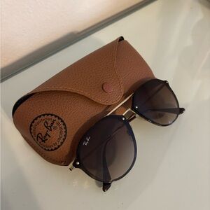 Ray-Ban Black Sunglasses with Brown Case